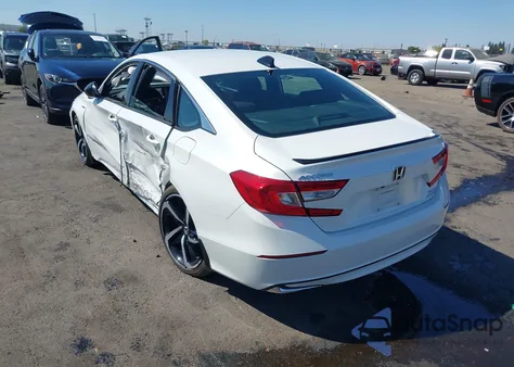 2022 Honda Accord Hybrid Sport из США, поврежденный, VIN 1HGCV3F29NA046731